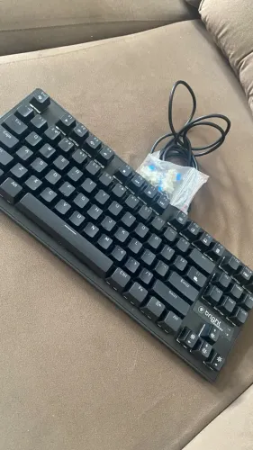 TECLADO MECÂNICO 