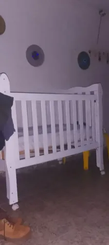 Vende se berço para bebê