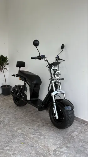R13 1000W 2026 autopropelido (ótimo estado)