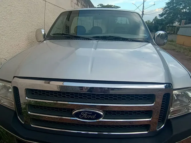 Ford F-250 XLT 4.2 TB Diesel 2024