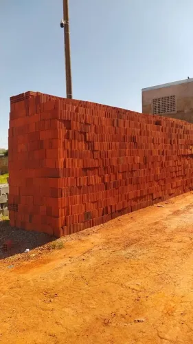 tijolo de Anápolis de 8 furos  09x19x19 o milheiro por 999,90 a vista 