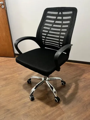 Cadeira para escritorio nova , nunca usada