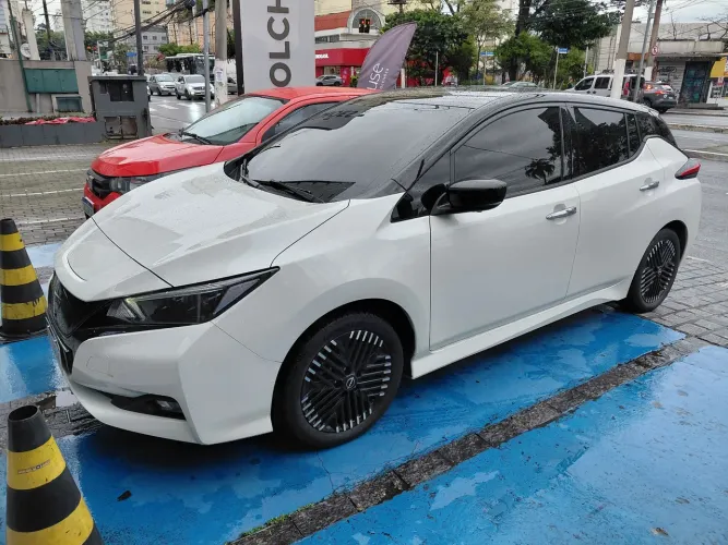 Nissan Leaf Aut. (elétrico) 2023