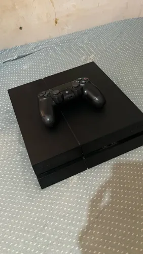 PS4 FAT 500GB + Controle Similar