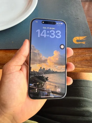 iPhone 15 pro 256g