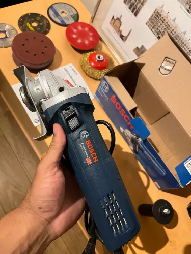 Esmerilhadeira BOSCH (120v) com controle de velocidade (garantia BOSCH)