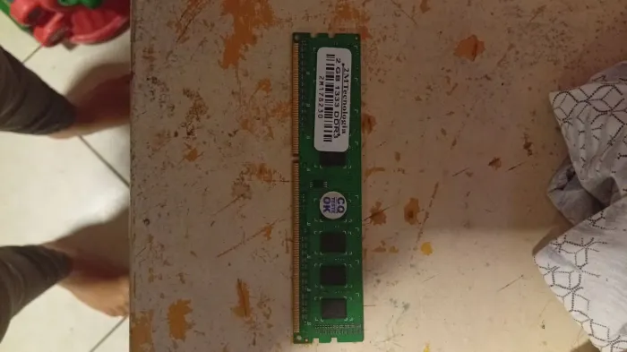 Memória RAM DDR3 2GB 1333MHz 2MTecnologia para Desktop / PC