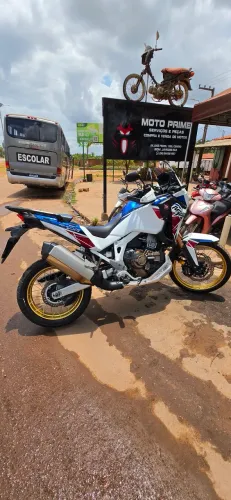 Vende - se Crf 1100 africa twin 