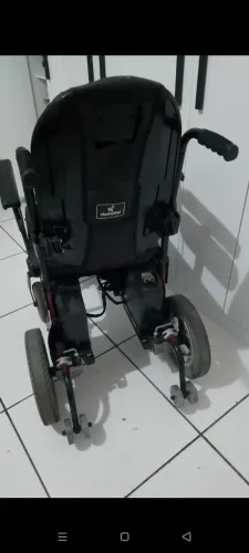 Cadeira de rodas elétrica