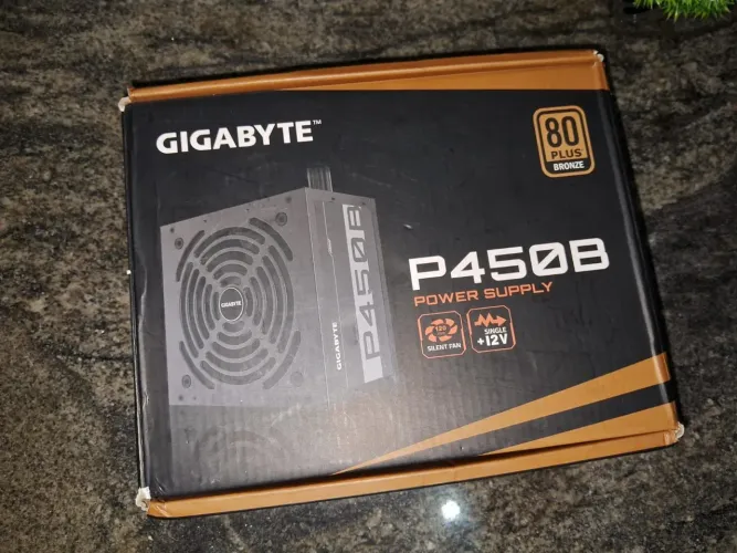 Fonte Gigabyte P450B 450W 80 Plus Bronze - Semi Nova / Excelente Estado