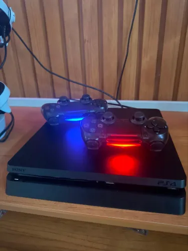 Ps4 slim semi novo