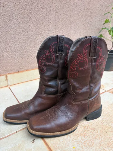 Bota country Jácomo