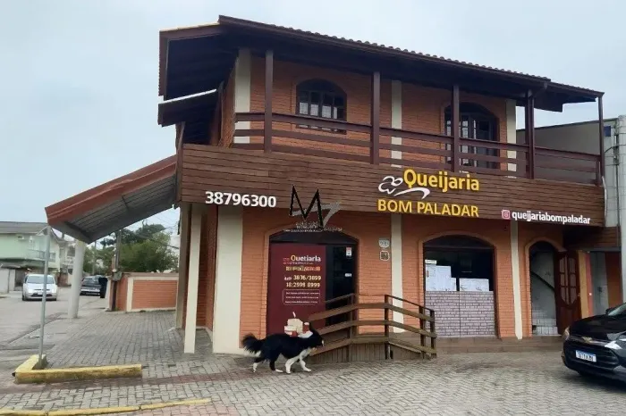 Casa Comercial e Residencial