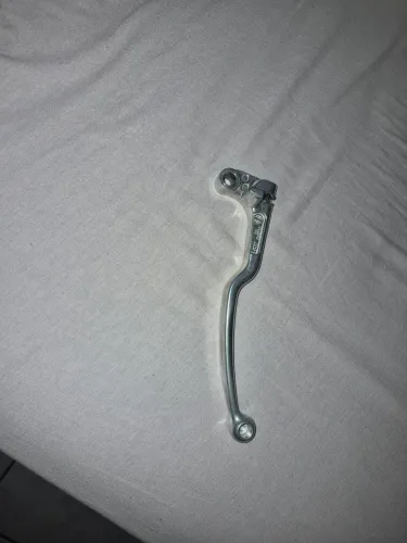 Manete de mt07 original, sem detalhe. Peça literalmente nova
