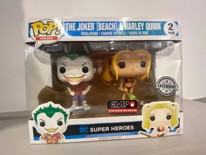 Funko Pop! The Joker (Beach) & Harley Quinn