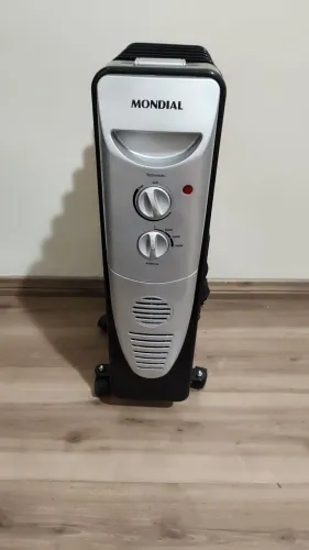Aquecedor Elétrico Mondial A-08 1500W Funcionando