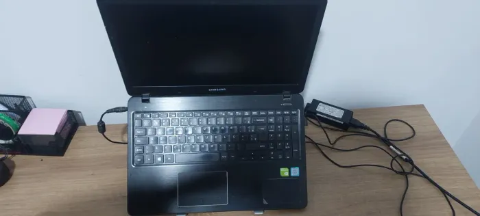 Notebook Samsung Expert X51 (modelo NP500R5M)