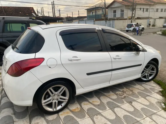 Peugeot 308 Allure 2.0 Flex 16V 5P Mec. 2012