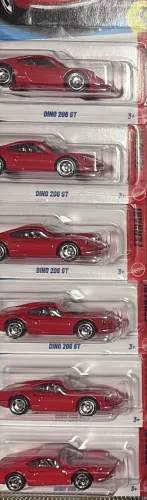 Hotwheels Ferrari Dino vermelha 