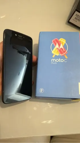  Vendo Motorola Moto C PLUS em ótimo estado 