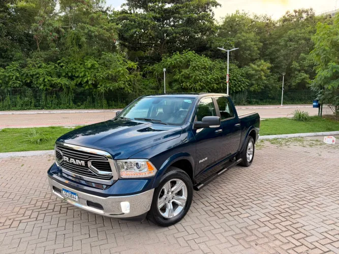 Ram Classic Laramie 5.7 V8 16V Gasolina 4X4 Aut. 2023