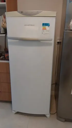 Freezer Vertical Brastemp Flex Frost Free 228 Litros (usado)