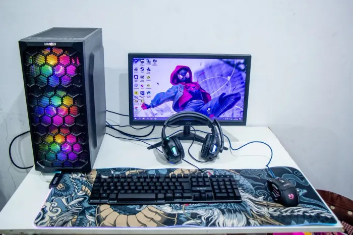 PC Gamer Completo RX 580 8GB + i5 + 16GB RAM + SSD + Monitor