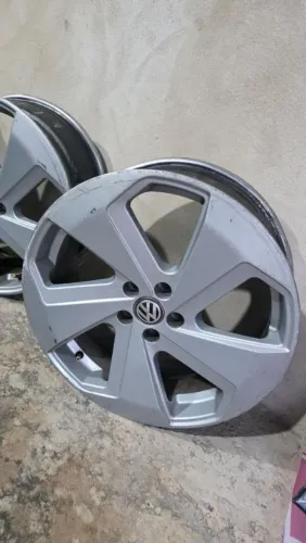 JOGO DE RODAS GOLF GTI ARO 18 5X100