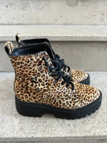 Bota Arezzo