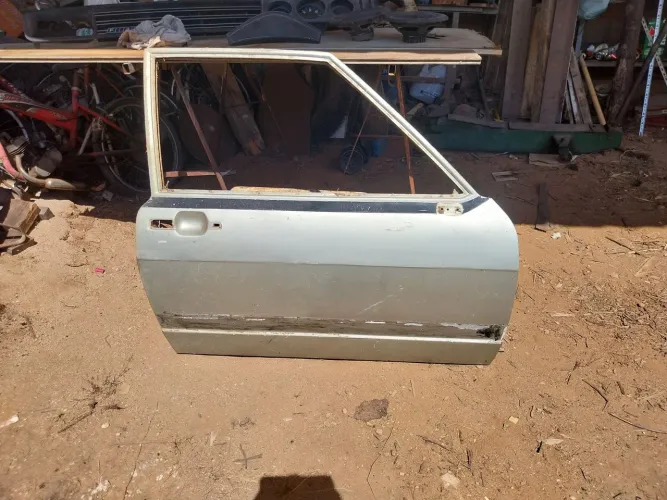 Porta passat 80s<br><br>Retirada bairro serrano