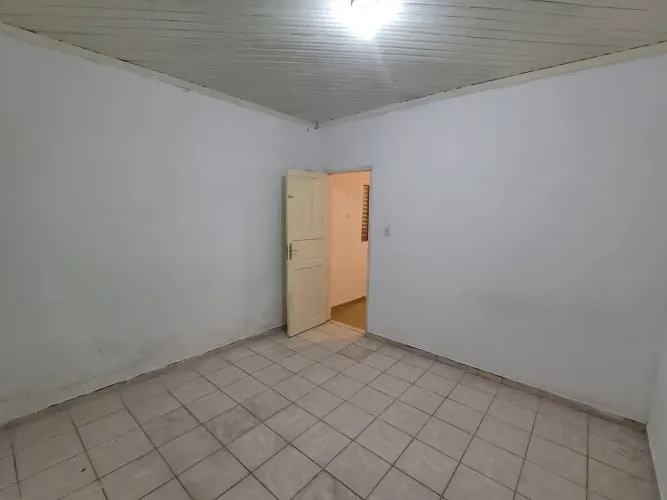 Casa com ótima localização
