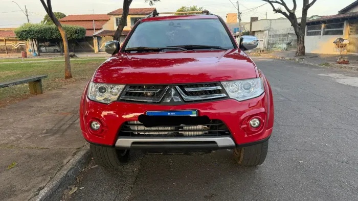 Mitsubishi Pajero Dakar HPE 3.2 4X4 T.I Dies 5P AUT 2015