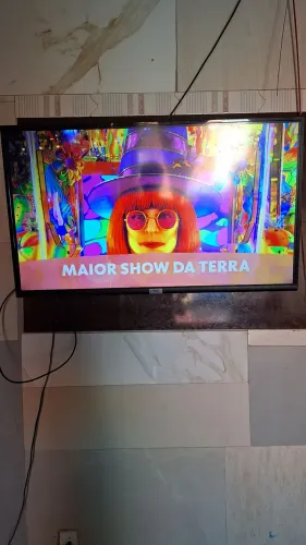 TV 43 polegadas  smart TCL todos os aplicativos  funcionando  