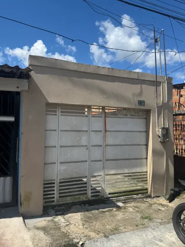 Vende-se casa no distrito industrial