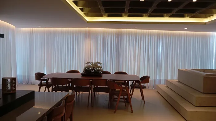Fabricação de cortinas , percianas  e varal individual 