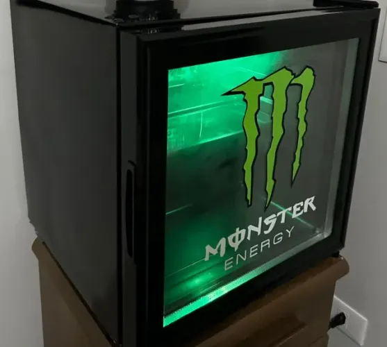 Frigobar Personalizado Monster
