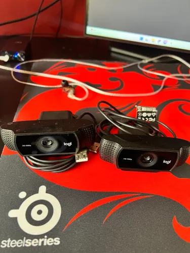 2 Webcam logitech 1080p