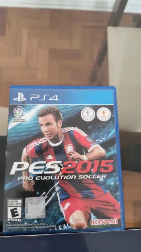 3 jogos FIFA , de lançamento play4