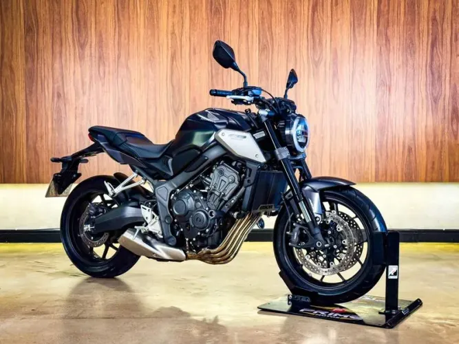 Honda CB 650R 2024