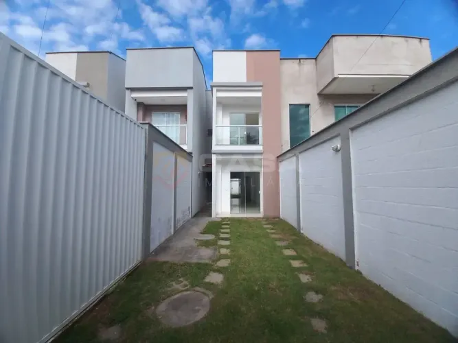 Casa de 2 Quartos (Suíte) com 1 Vaga em São Francisco