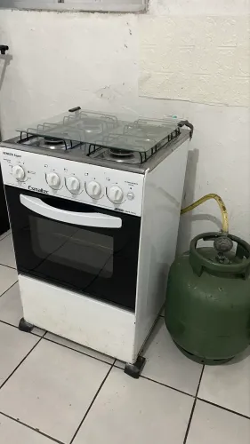 Fogão 4 bocas + item