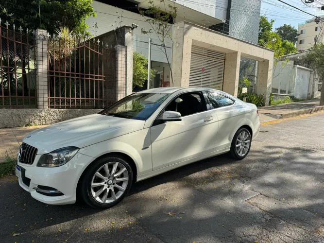 Mercedes-Benz C-180 CGI Coupe 1.8 16V 156cv Aut. 2012