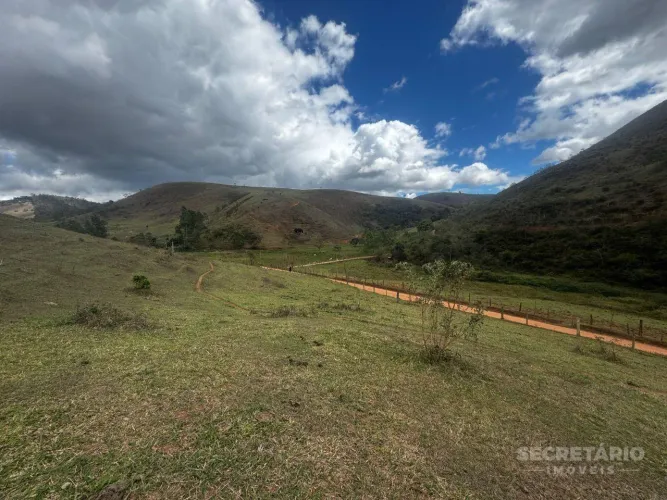 Terreno à venda, 4000 m² por R$ 135.000,00 - Inconfidência - Paraíba do Sul/RJ