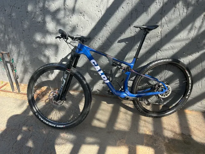 Vendo Caloi elite Carbon Sport