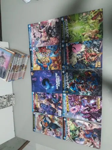 HQS Universo DC Renascimento