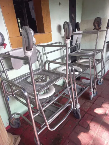 Cadeiras de banho inox