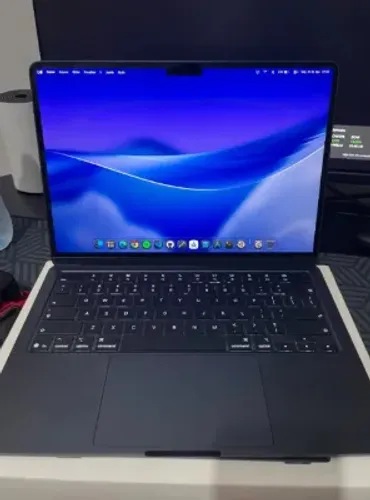 MacBook Air M5 (16GB / 512GB SSD) - Apenas 2 Ciclos / Na Garantia Apple