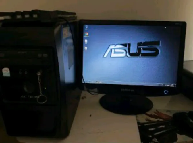 Computador e monitor