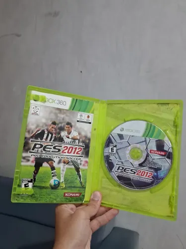 Jogo Xbox 360 - PES 2012