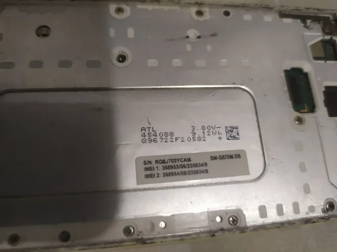 Samsung J5 e J5 Playmer retirar peças